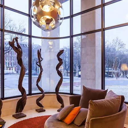 Готель Marques De Pombal