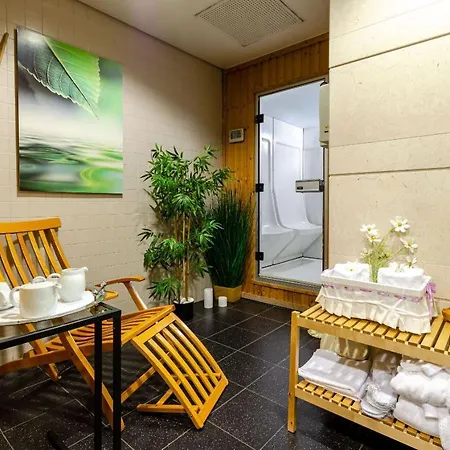 Marques De Pombal Готель