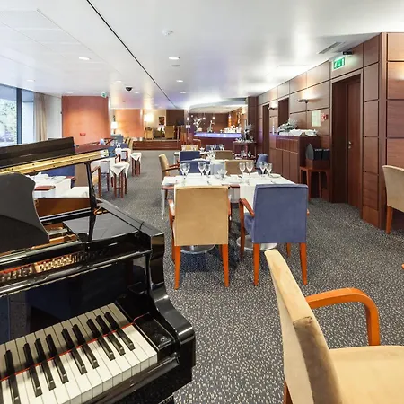 Marques De Pombal Отель