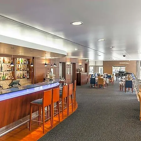 尔克斯庞巴尔酒店