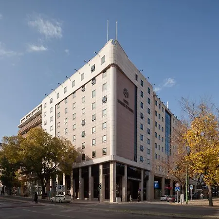 Готель Marques De Pombal 4*